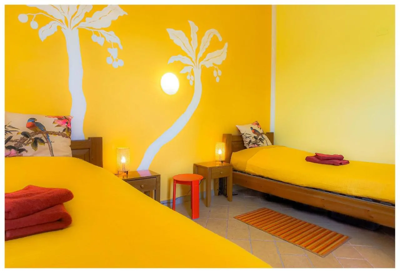 Vela Vega Hostel Butera