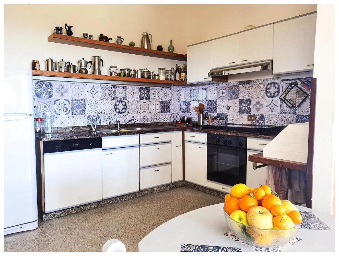 Vela Vega Hostel Butera