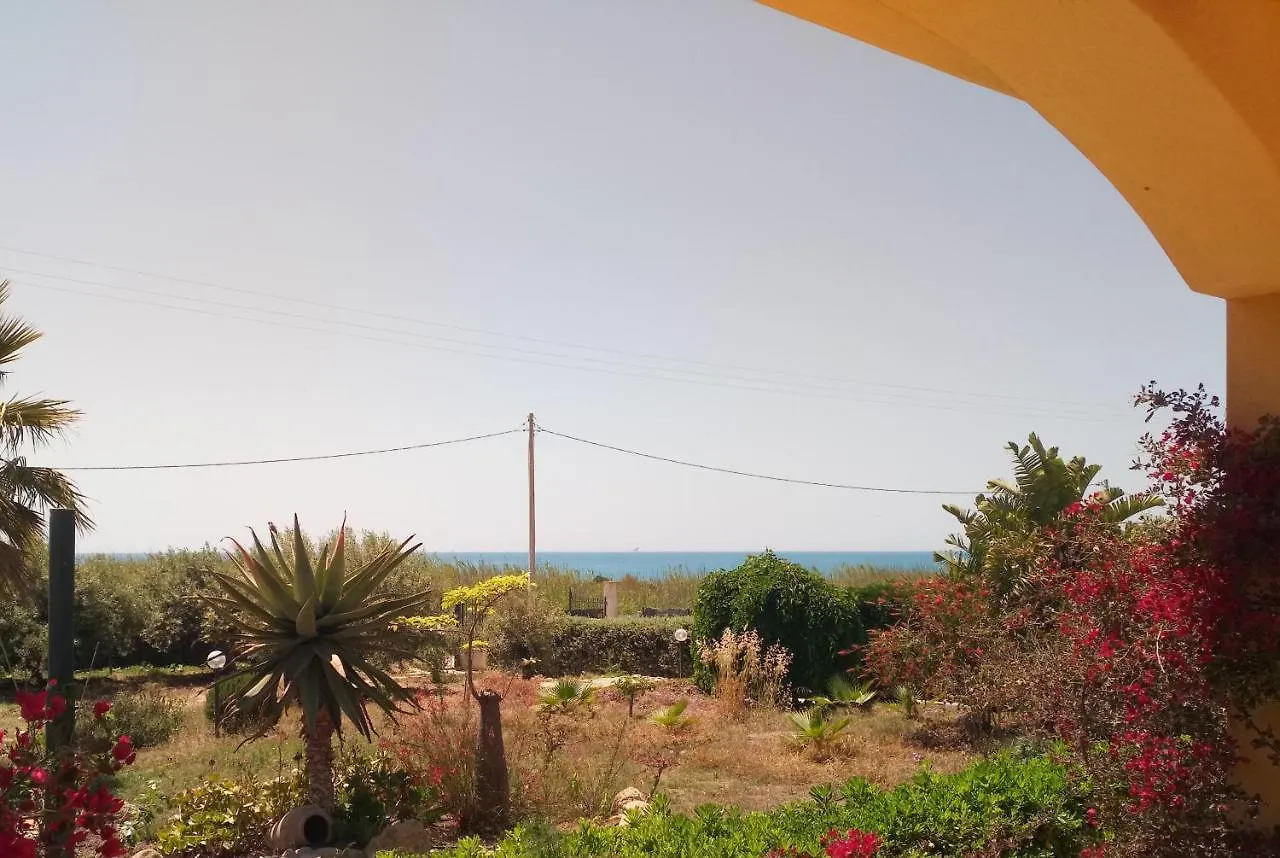 Vela Vega Hostel Butera