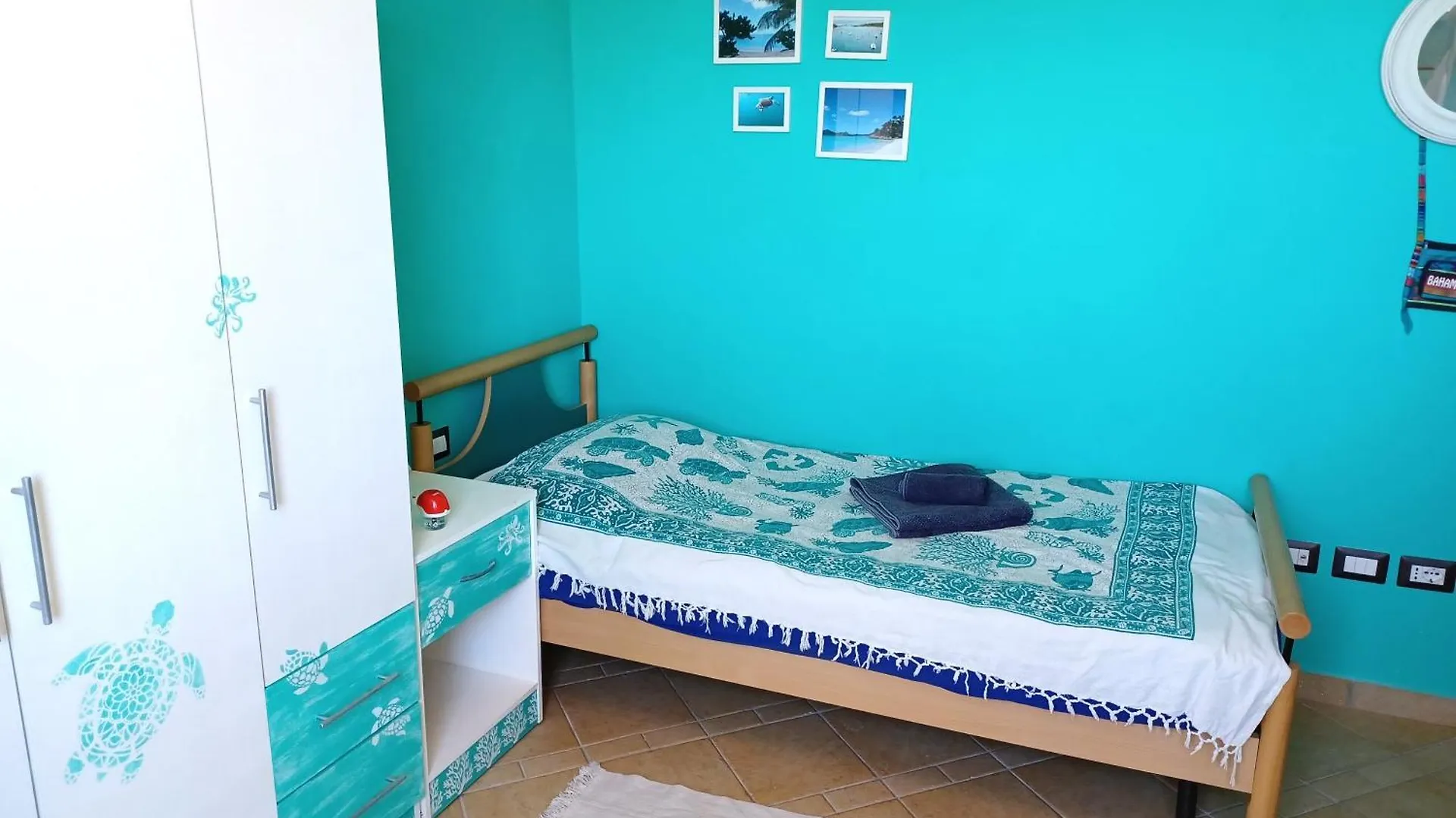 Vela Vega Hostel Butera
