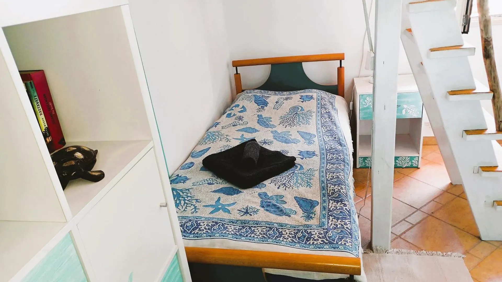 Vela Vega Hostel Butera Italy